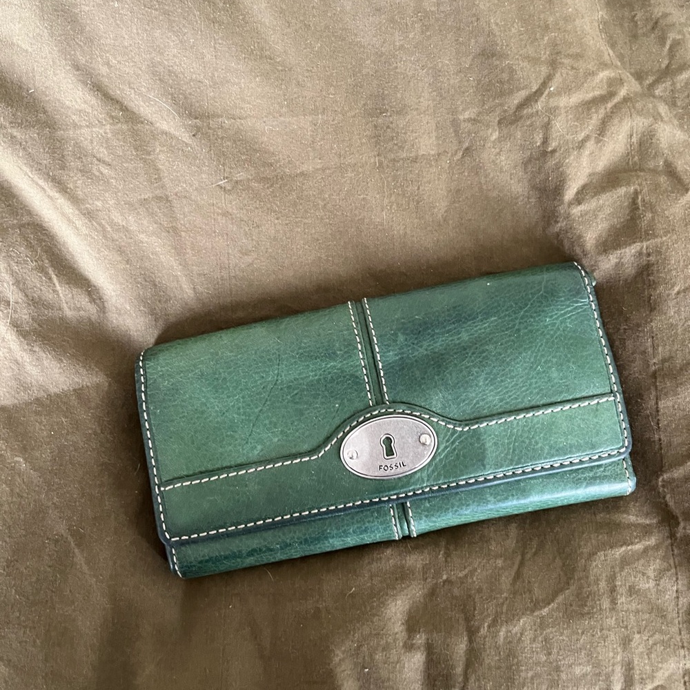 Fossil wallet